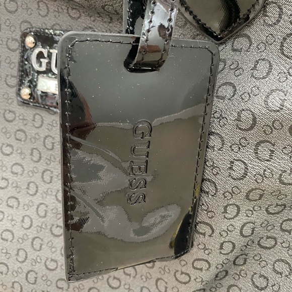 Guess carryon/tote - Picture 11 of 11